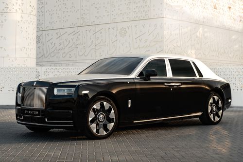 Cận cảnh Rolls-Royce Phantom Arabesque độc bản mang phong cách Ả Rập