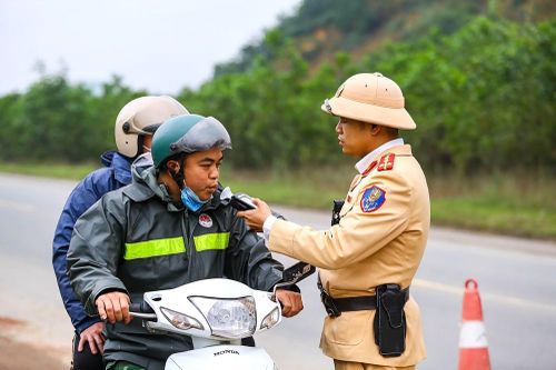 Ngày 27 Tết: Hàng nghìn phương tiện bị phạt nguội