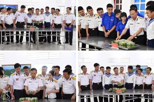 Vùng 5 Hải quân: Sôi nổi Hội thi gói bánh chưng, gói giò chào Xuân Bính Ngọ
