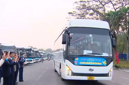 Hà Nội tổ chức đưa 1.200 công nhân về quê đón Tết