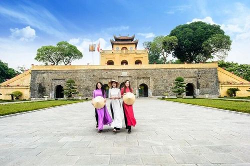 Gợi ý loạt địa điểm chụp ảnh áo dài cho các 'nàng thơ' dịp Tết 2026