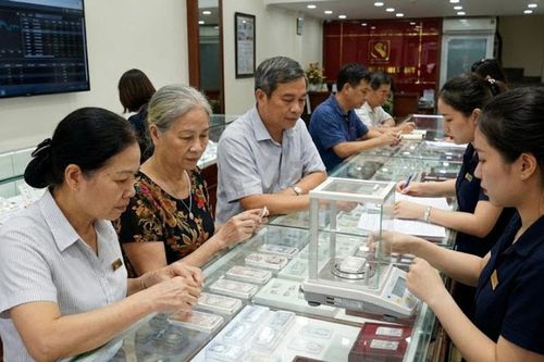 Giá bạc hôm nay 14/2: Bạc Phú Quý giảm theo đà thế giới, mất mốc 3 triệu đồng