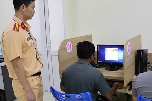 Thông báo lịch kiểm tra phục hồi điểm giấy phép lái xe tháng 2 tại Hà Nội