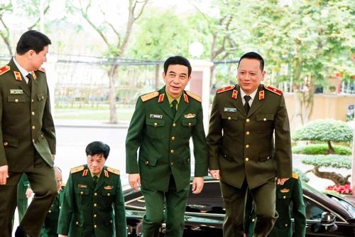Đại tướng Phan Văn Giang thăm, chúc tết Bộ Tư lệnh Cảnh vệ