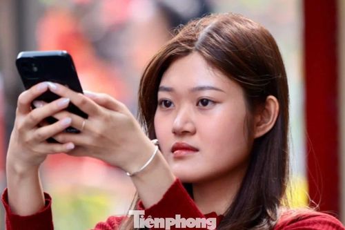Đến chùa cầu có người yêu ngày Valentine