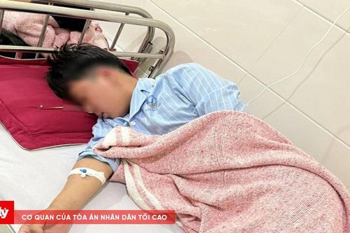 Nhiều người nhập viện sau khi ăn bánh mì