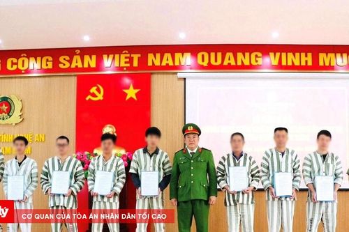 Nghệ An: Giảm án cho 40 phạm nhân