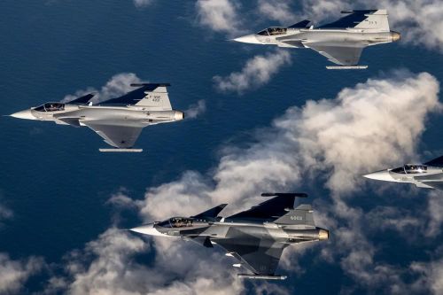 Rafale và Gripen, tiêm kích nào phù hợp hơn với quân đội Ukraine?