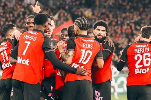 PSG thua sốc, nguy cơ mất ngôi đầu Ligue 1