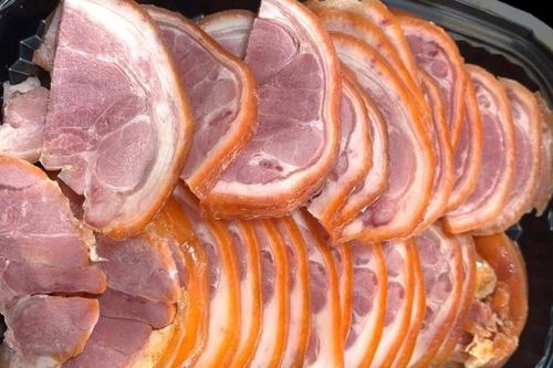 Ăn nhiều thịt chế biến sẵn trong ngày Tết có hại như thế nào?