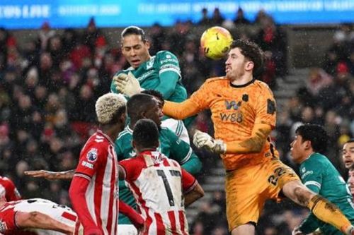 Arne Slot nâng tầm vũ khí phạt góc: Cách Liverpool đánh bại Sunderland tại Stadium of Light