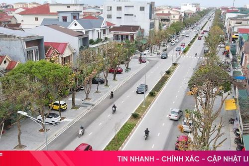 Ngắm tuyến đường Nguyễn Du sau khi được nâng cấp, mở rộng ở Hà Tĩnh