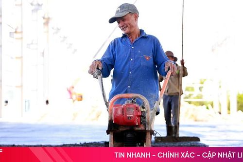 Nhà máy gia công cơ khí Quang Uy tăng tốc thi công dịp Tết