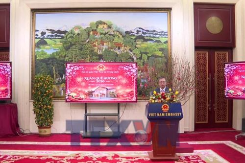Người Việt ăn tết ở nước ngoài: Lan tỏa hình ảnh Việt Nam hội nhập, giàu bản sắc