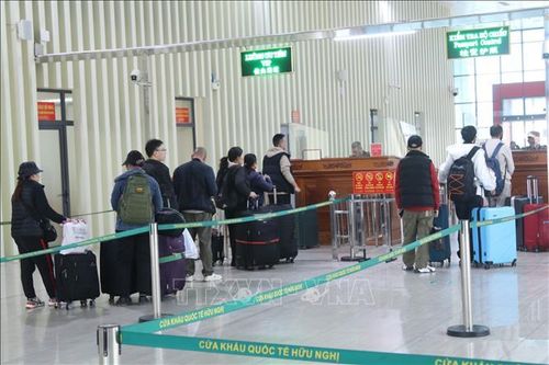 Tăng cường phối hợp truyền thông phòng, chống dịch bệnh tại các cửa khẩu