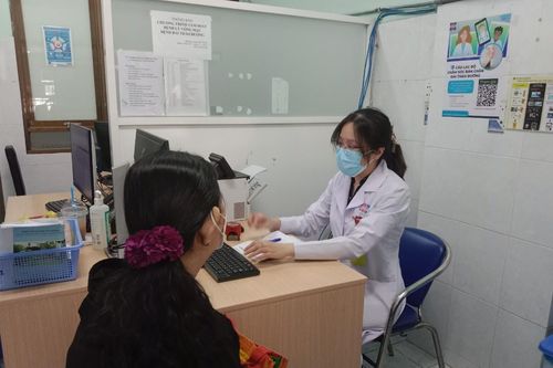 Người cao tuổi, người mắc bệnh nền cần làm gì để tránh biến chứng dịp Tết?