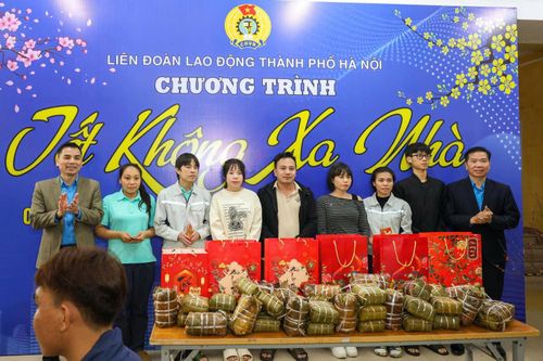 Công đoàn tổ chức 'Tết không xa nhà' cho lao động ở lại Thủ đô đón Tết