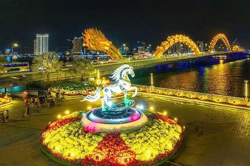 Đà Nẵng mở cửa 14 điểm trang trí chào đón Tết Bính Ngọ 2026