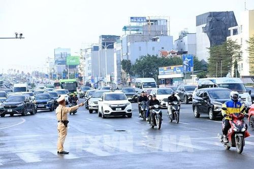 Hình ảnh người dân về quê đón Tết