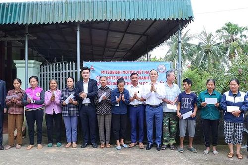 Đứng dậy sau lũ