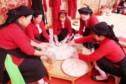 Ngọt thơm bánh boong của người Sán Dìu