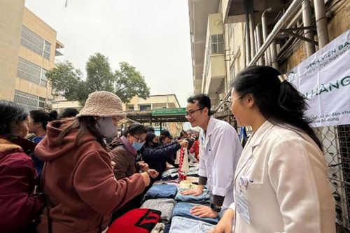 Chỗ dựa tinh thần cho người bệnh trong dịp Tết