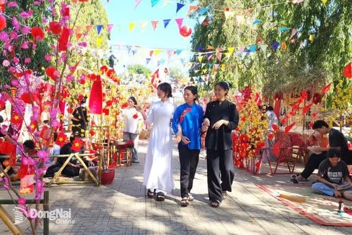 Ðồng Nai - điểm đến du xuân đa sắc