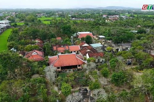 Chiêm bái Thập Tháp cổ tự