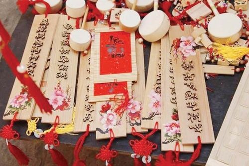 Tản mạn về câu đối năm con ngựa