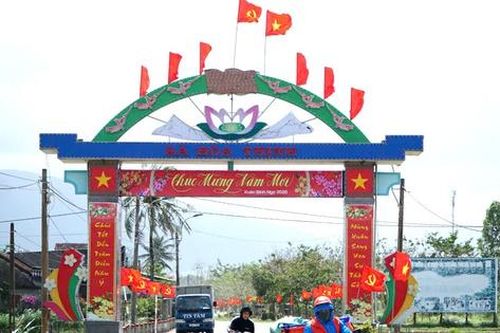 Bà con rốn lũ Phú Yên: Rộn ràng đón Tết trong ngôi nhà mới