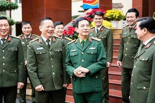 Đại tướng Phan Văn Giang thăm, chúc Tết cán bộ, chiến sĩ Bộ Tư lệnh Cảnh vệ