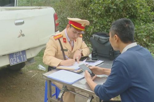 Kiểm soát vi phạm giao thông khu vực ngoại thành dịp Tết