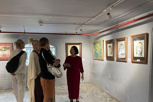 Khai mạc triển lãm 'Hà Nội trong mắt ai'
