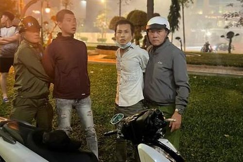 Bắt gọn hai đối tượng trộm xe SH chỉ sau một giờ gây án