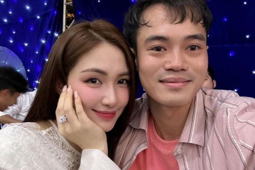 Một món ăn ở Đà Nẵng khiến Văn Toàn - bạn thân Hòa Minzy thích mê mệt