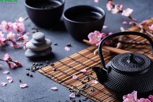Tết uống trà gì để vừa thơm dịu như sen nở, vừa nhẹ bụng, dễ ngủ suốt những ngày xuân?