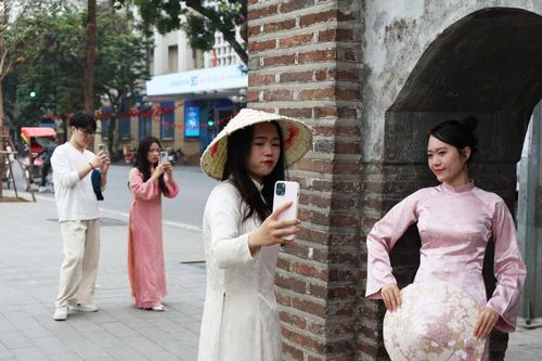 Hà Nội phố phường ta yêu thương