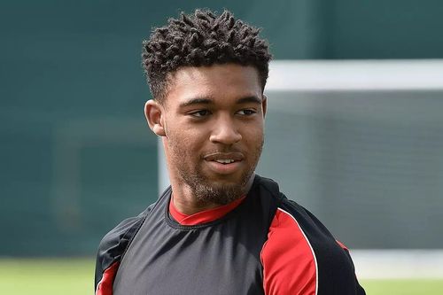Cựu cầu thủ Liverpool bị bắt