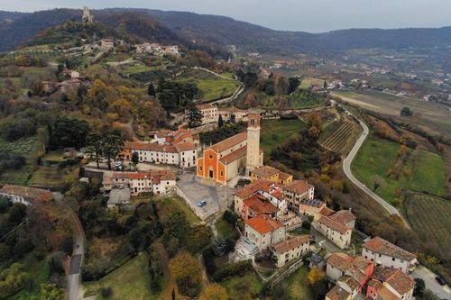Thị trấn tại Italia tuyển 'người đánh giá mùi' để truy tìm nguồn ô nhiễm không khí