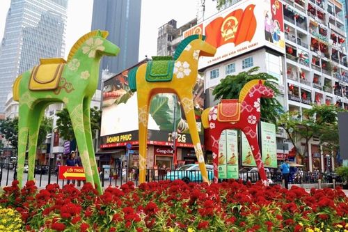 Mở cửa đường hoa Nguyễn Huệ tối 15.2, TP.HCM bừng sáng với AI và AR