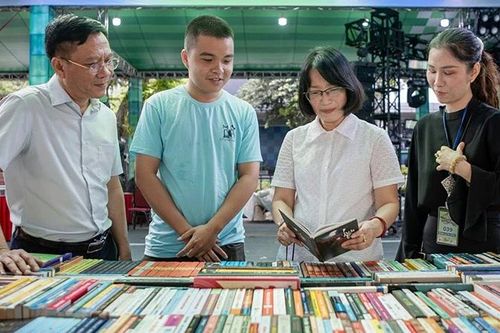 Lễ hội Đường sách Tết Bính Ngọ 2026 sẵn sàng đón khách du Xuân