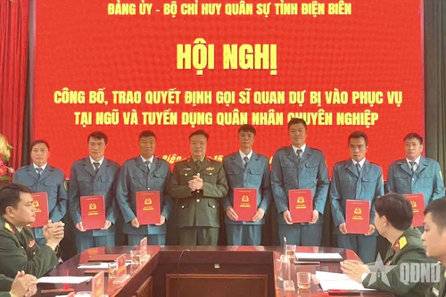 Điện Biên: Công bố, trao quyết định về tuyển dụng sĩ quan và quân nhân chuyên nghiệp