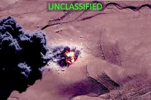 Mỹ tấn công hàng loạt mục tiêu IS tại Syria