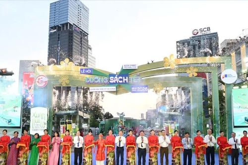Tưng bừng khai mạc Lễ hội Đường sách Tết Bính Ngọ 2026