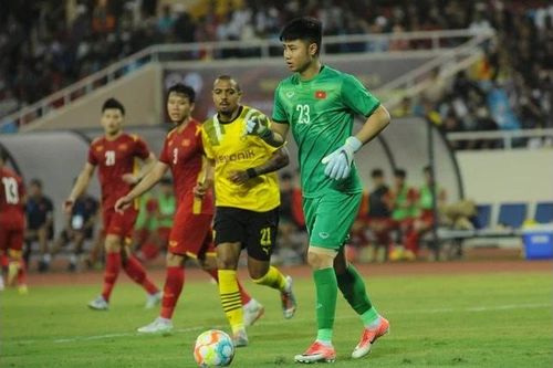 Ứng viên xuống hạng V-League nhắm cựu sao U23 Việt Nam thay Bùi Tiến Dũng