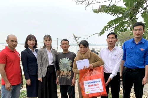 Nhiệt điện Phả Lại: Trao hơi ấm đến những hoàn cảnh khó khăn dịp Tết Bính Ngọ