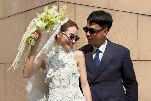 Ảnh cưới của MC Huyền Trang với cầu thủ Đức Huy
