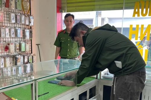 Bắt 'siêu trộm' cắt khóa cuỗm 51 điện thoại sau 3 giờ gây án