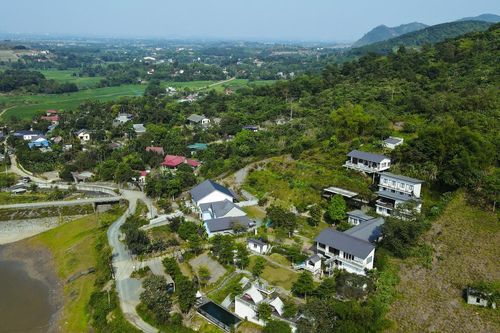 Trái đắng bán đất ở Hà Nội: Chưa nhận đủ tiền đã giao sổ đỏ cho bên mua