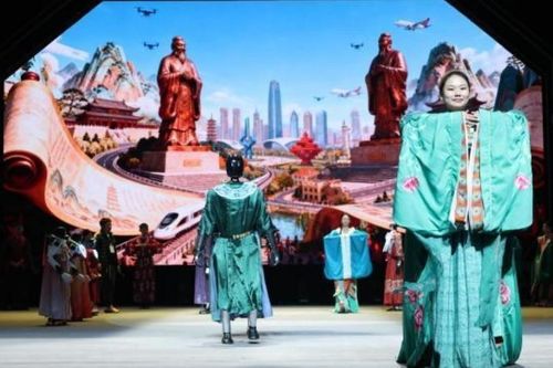 Hình ảnh Trung Quốc tổ chức lễ hội người máy đón Tết Bính Ngọ 2026